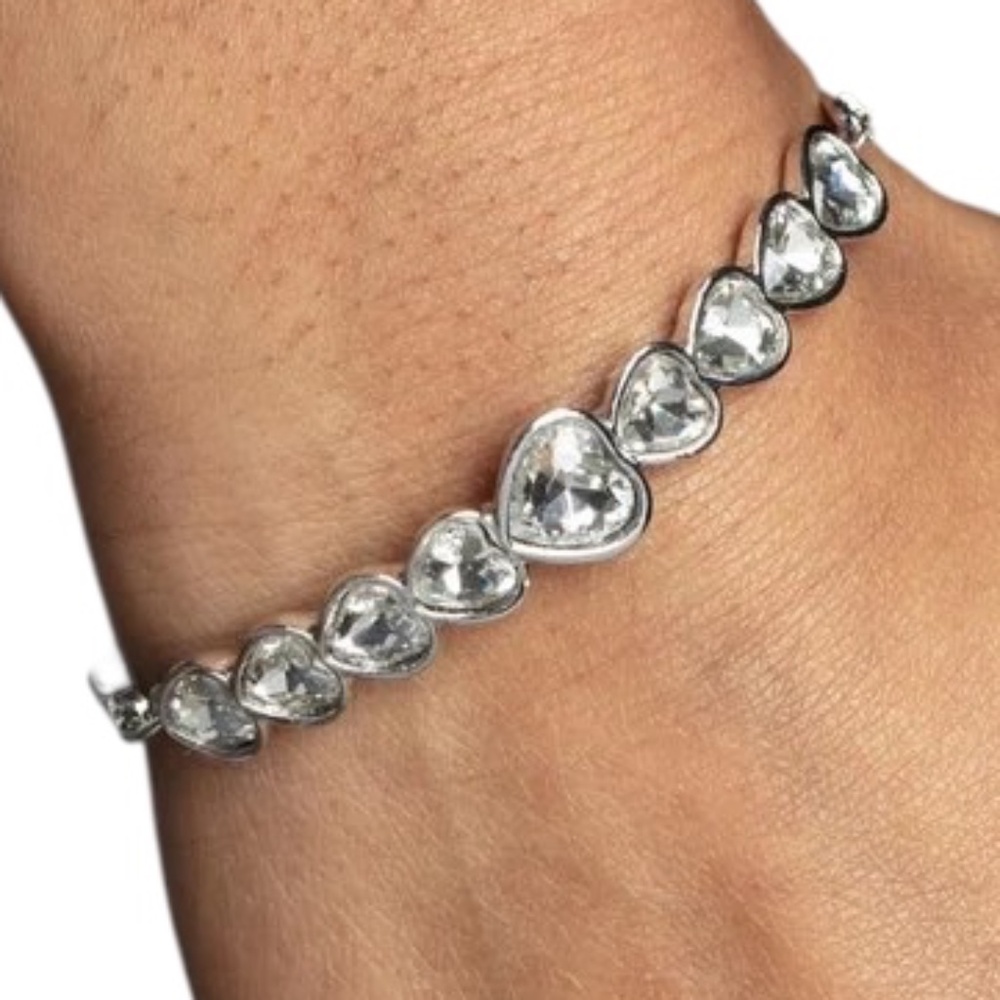 Lusty Luster White Heart Bracelet NWT